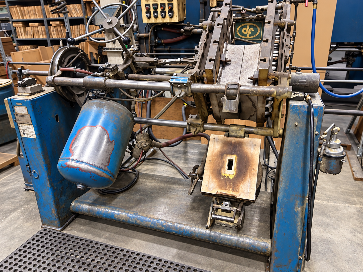 Core making machine